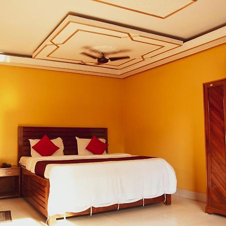 Hotel Nakshatra Karimganj Luaran gambar