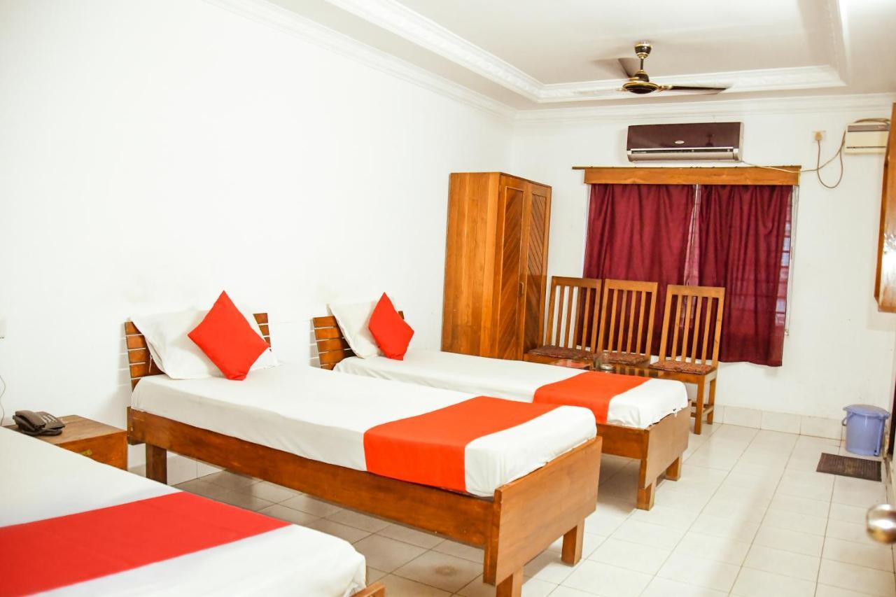 Hotel Nakshatra Karimganj Luaran gambar