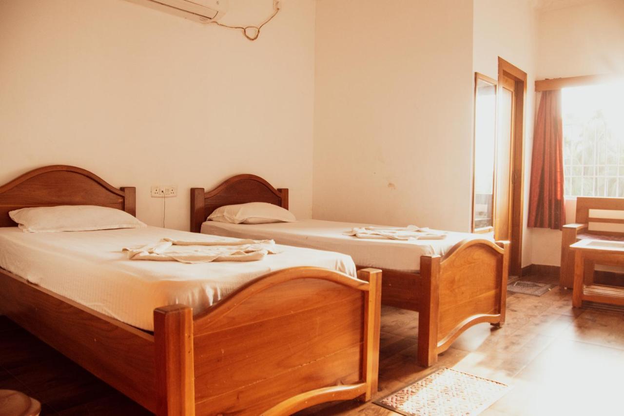 Hotel Nakshatra Karimganj Luaran gambar