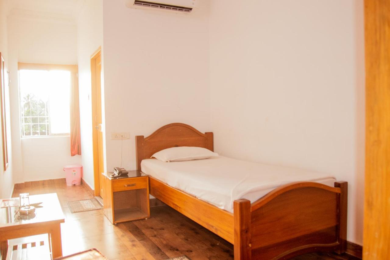 Hotel Nakshatra Karimganj Luaran gambar