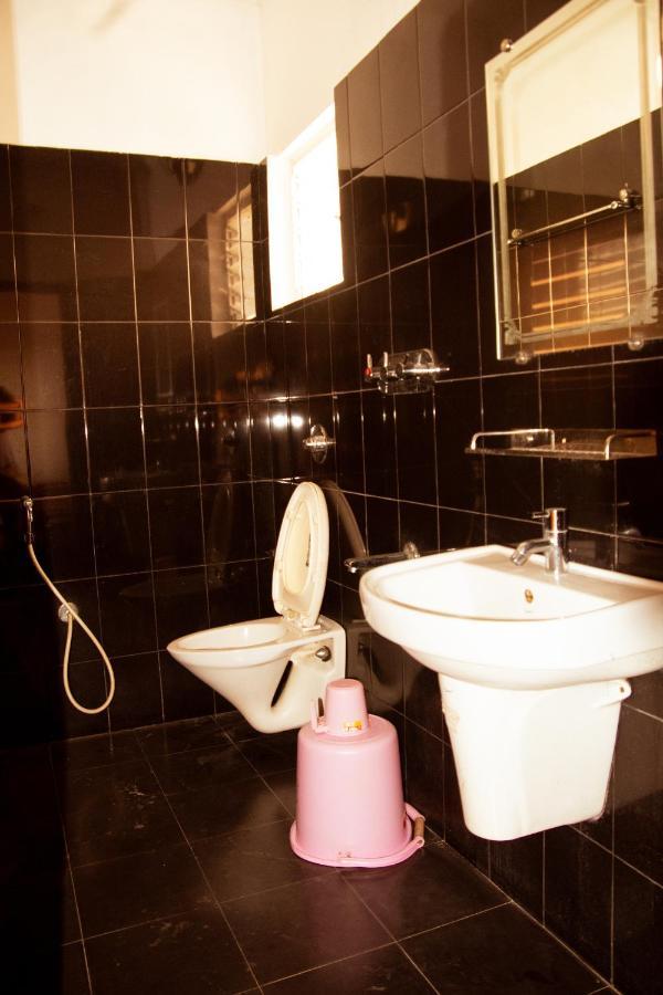 Hotel Nakshatra Karimganj Luaran gambar