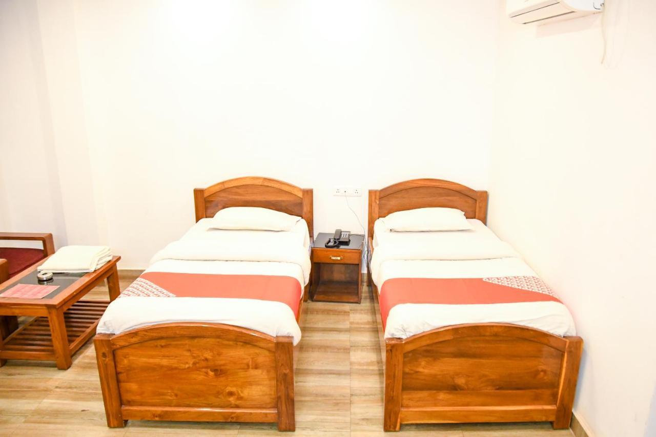 Hotel Nakshatra Karimganj Luaran gambar