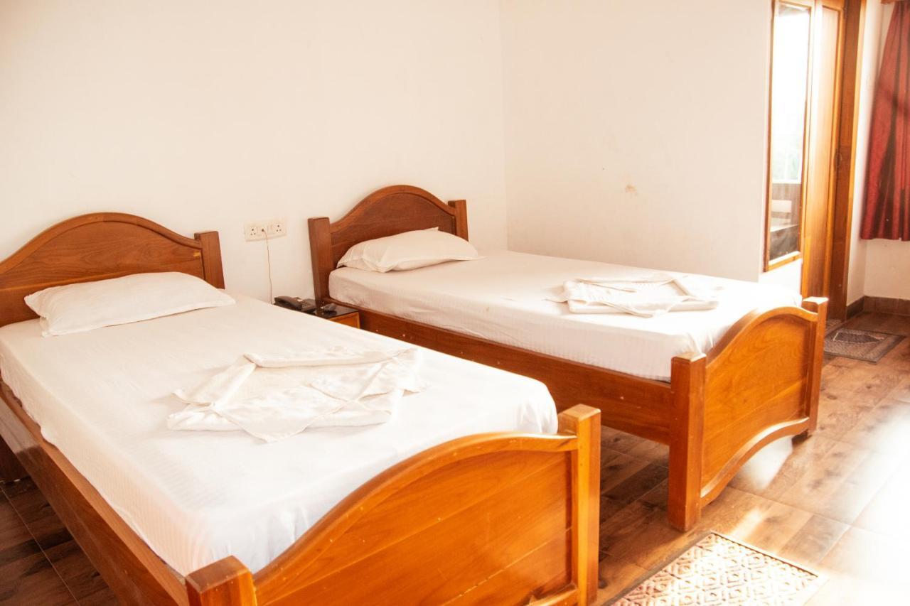 Hotel Nakshatra Karimganj Luaran gambar