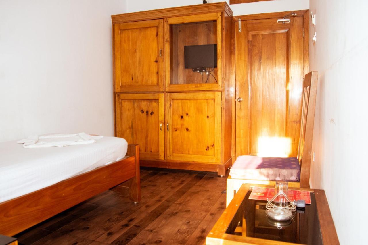 Hotel Nakshatra Karimganj Luaran gambar