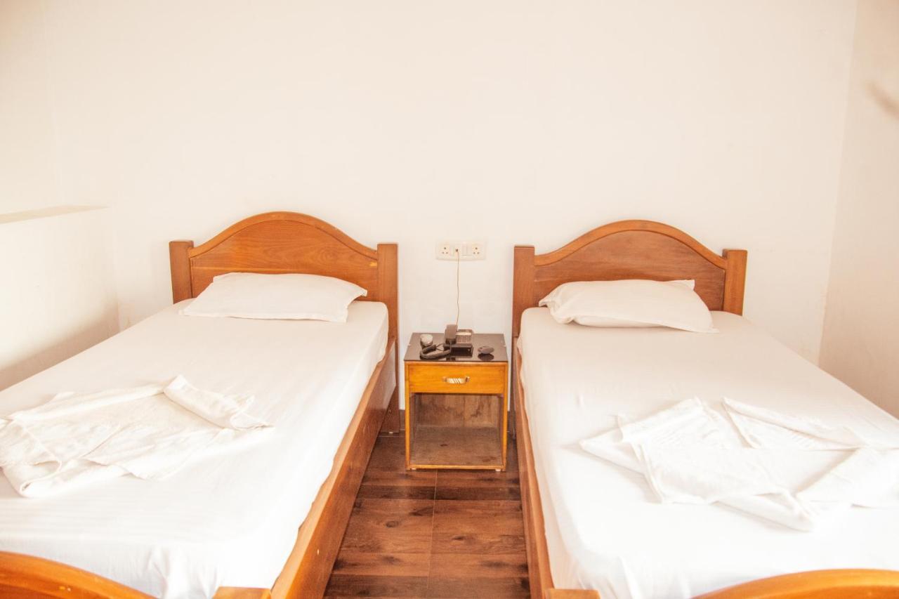 Hotel Nakshatra Karimganj Luaran gambar
