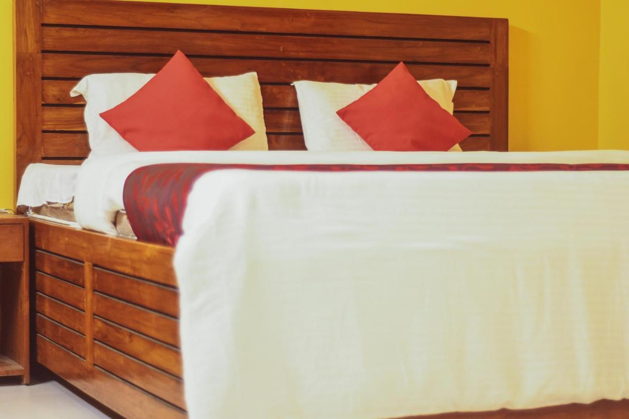 Hotel Nakshatra Karimganj Luaran gambar