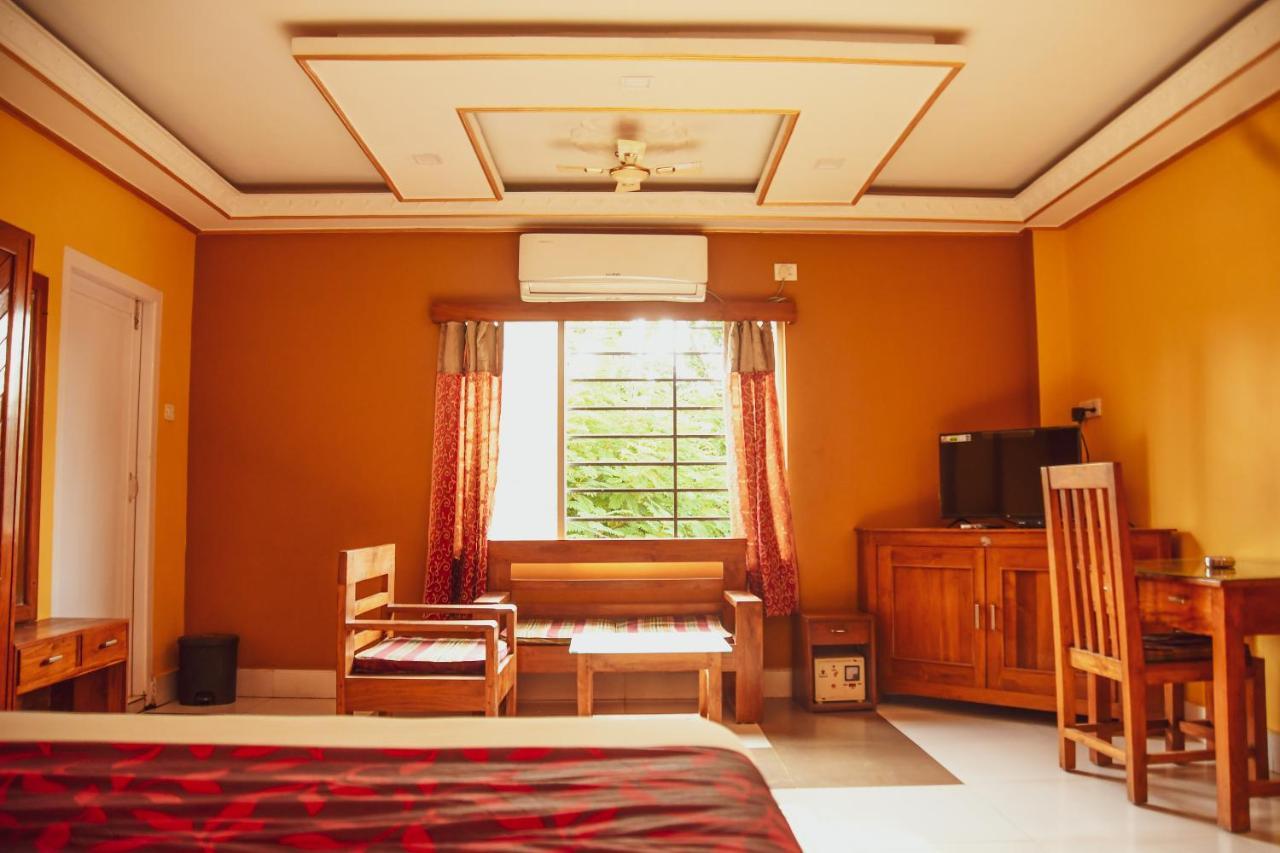 Hotel Nakshatra Karimganj Luaran gambar